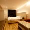 KNOWS HOTEL