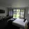 Shoredrive Motel