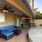 Luxe Lakewood Villa