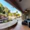 Luxe Lakewood Villa