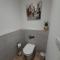 The Stables a Contractor Family 2 bed Town House in Central Melton Mowbray