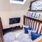 Unique Cottage The Old Stables Pembrokeshire Sleeps 8 - Welsh Tourist Board Award 5 Stars - Пембрук