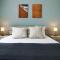 Phaedrus Living: City View Fountain Court 113