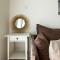 Phaedrus Living: City View Fountain Court 113
