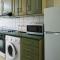 Phaedrus Living: City View Fountain Court 113