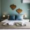 Phaedrus Living: City View Fountain Court 113