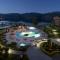 The Cove Lakeside Resort - West Kelowna