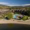 The Cove Lakeside Resort - West Kelowna