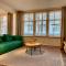 Domburghome 140 m2 groot appartement -midden in het centrum- Private parking