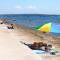 Apartments by the sea Novigrad - 7335