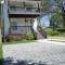 Atlanta Unit 1 Room 1 - Peaceful Private Master Bedroom with Private Balcony