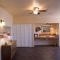 Turtle Back Mesa Bed and Breakfast - إنديو