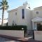 Villa Isabella: Coral Bay Beach, Seaview