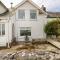 1 Salt Cottage