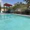 Holiday Inn Express & Suites - Lake Forest by IHG