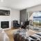Lake Villavista - 4BR Luxury Townhouse l Pet Friendly l Lake Views l WiFi l BBQ