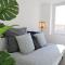 MaxBnb - Studio Cozy - Climatisé - WiFi Fibre - 10 min à pied Gare -4- - Tulon