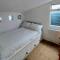 Sea Forever - Beautiful Chalet which Overlooks the Sea! Amazing Views,Lovely Interior and Set Within the Best Part of Lyme with Beaches, Restaurants and Harbour all on your Doorstep! Rated Highly
