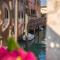COLOMBINA HOME Venice with canal view
