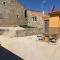 Agradable casa con chimenea y patio totalmente privado