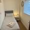 Comfy 2 bed house located at Wareham train station