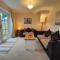 Birdsong Rural Winchester Twyford - 2BR, 5BR, 7BR - sleeps upto 16 - Winchester