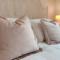 Birdsong Rural Winchester Twyford - 2BR, 5BR, 7BR - sleeps upto 14