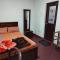 GREENISH INN (ROOMS)