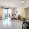 Sweet retreat 2-BR Apartment in Mackenzie