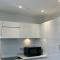 Lakeside 2 BED LUXURY APARTMENT No PARTIES No EVENTS Early Check-in Late Check- Out Allowed - West Thurrock