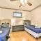 Bright Ann Arbor Home with Yard, 3 Mi to U of M - Ann Arbor