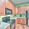 7 Mi to Beach: Bluffton Cottage w/ Furnished Patio