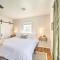 Lake Eufaula Retreat with Fire Pit, Near Main St!