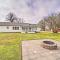 Lake Eufaula Retreat with Fire Pit, Near Main St! - Eufaula