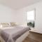 Lejla, sea view apartment with pool