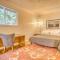 Twin Cedars Getaway - Meredith Lodging