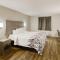 Red Roof Inn & Suites Pensacola-NAS Corry