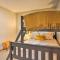 Sleek Deadwood Getaway Less Than 1 Mi to Downtown! - 戴德伍德