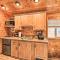 Beautiful New Bern Studio Cabin with Fire Pit!