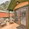 Beautiful New Bern Studio Cabin with Fire Pit!