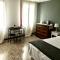 Venice and Venice Apartments - private rooms in shared apartment