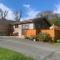 Swansea Log Cabin - Pontardawe