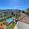 Holiday villa with private pool, spectacular views and close to Lucca Pisa Florence - Valdottavo