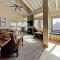Summer Fun - SLOPESIDE 4BR 3BA with 3 Spas, Pool and Sauna - Perfect for Family and Friend Getaways All Year Round 1849 Condos 693 condo