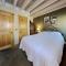 Summer Fun - SLOPESIDE 4BR 3BA with 3 Spas, Pool and Sauna - Perfect for Family and Friend Getaways All Year Round 1849 Condos 693 condo - Mammoth Lakes
