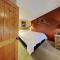 Summer Fun - SLOPESIDE 4BR 3BA with 3 Spas, Pool and Sauna - Perfect for Family and Friend Getaways All Year Round 1849 Condos 693 condo