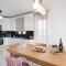 Elia Penthouse
