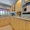 Healdsburg Home with Magnificent Vineyard View home - Healdsburg