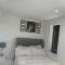 A BYK luxury modern home that sleeps 2 - 8 people - Horndon on the Hill