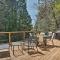 Luxury Retreat Custom Mi-Wuk Village Cabin!